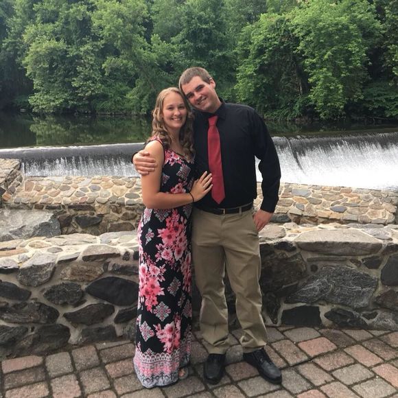 Meet your Posher, Cara - Picture 1 of 1